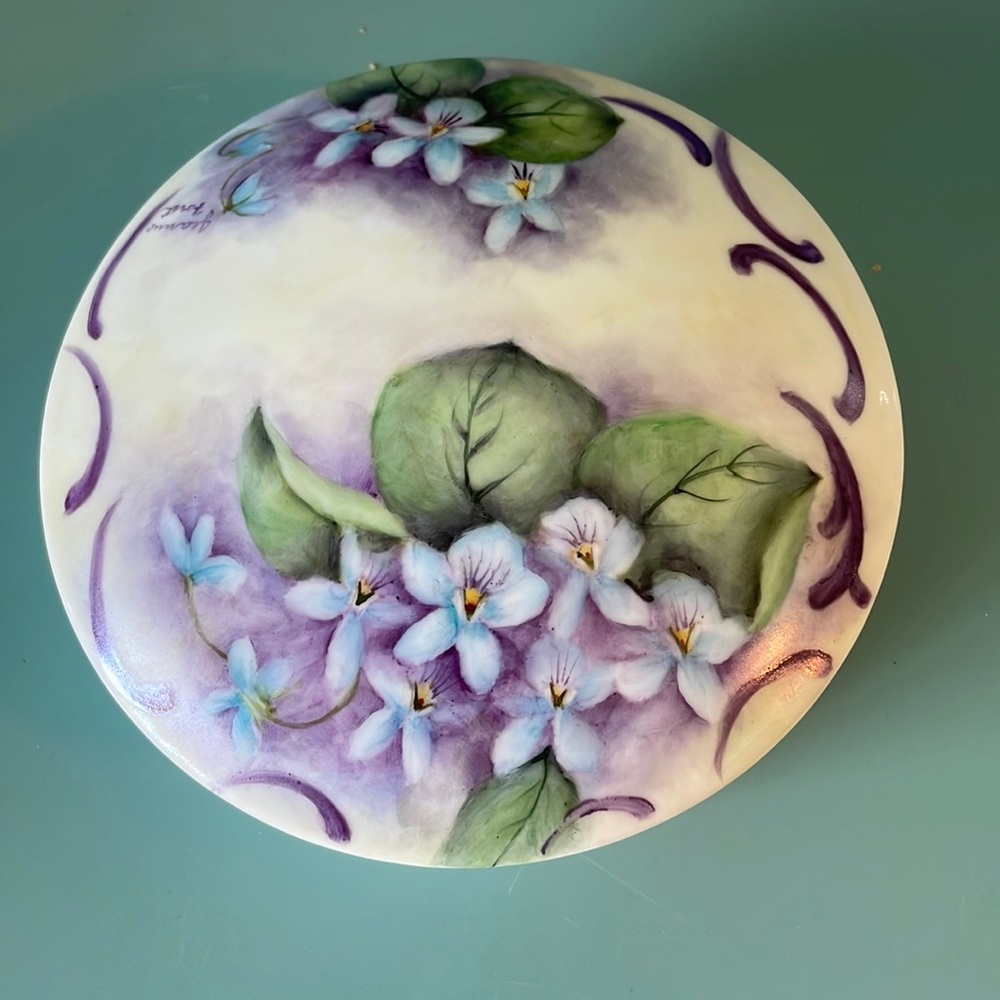 Beautiful Trinket Box With Violets Floral and Decorative